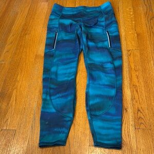 Athleta Blue and Green Leggings Vibrant Tie-Dye Pattern